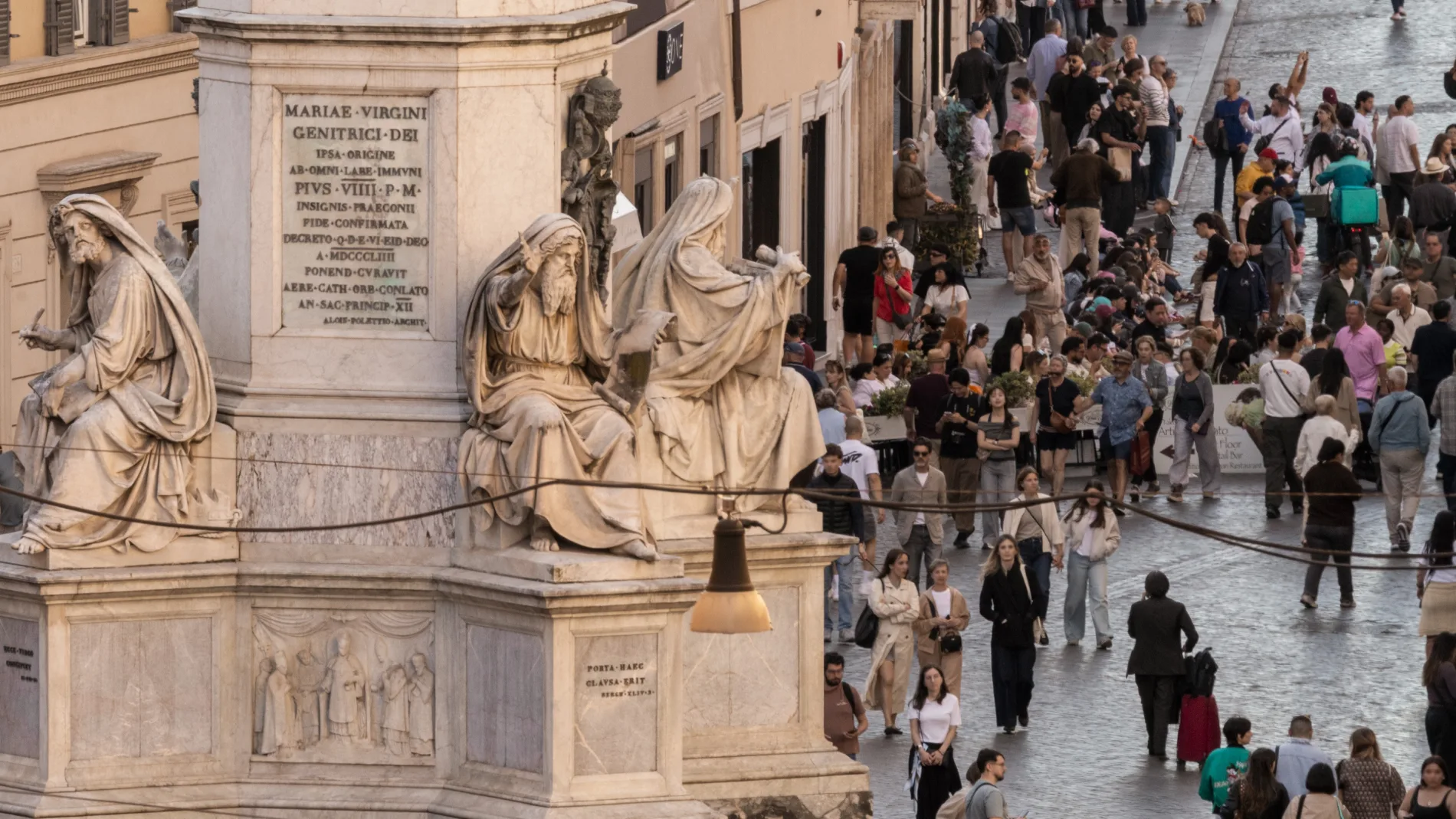 View of Piazza di Spagna bustling with visitors among Rome’s historic landmarks and vibrant atmosphere - Hotel City Palazzo dei Cardinali, BZAR hotels in Rome