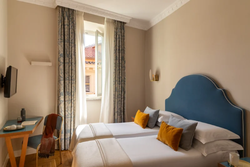 Twin room with elegant design, separate beds and prime location near Piazza di Spagna - Hotel City Palazzo dei Cardinali, BZAR hotels in Rome