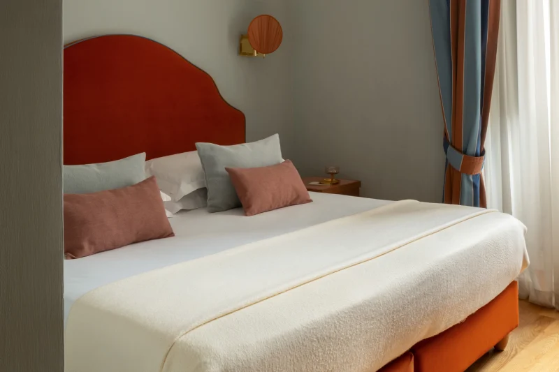 Superior room with terracotta headboard, designer details and welcoming atmosphere in central Rome - Hotel City Palazzo dei Cardinali, BZAR hotels in Rome